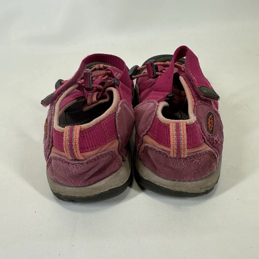 Keen Newport H2 Girls Size 3 Very Berry Fusion Coral Sandals Waterproof Big Kids
